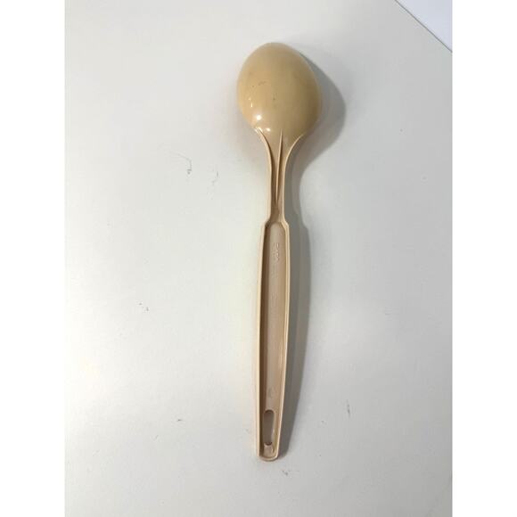 Vintage Ekco Solid Serving Spoon Nylon Plastic USA Almond Tan 11" - Picture 2 of 6
